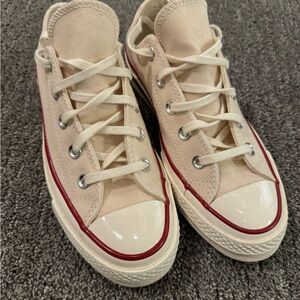 Converse Chuck Taylors 70~ size women’s 6/ mens 4- Excellent! Parchment